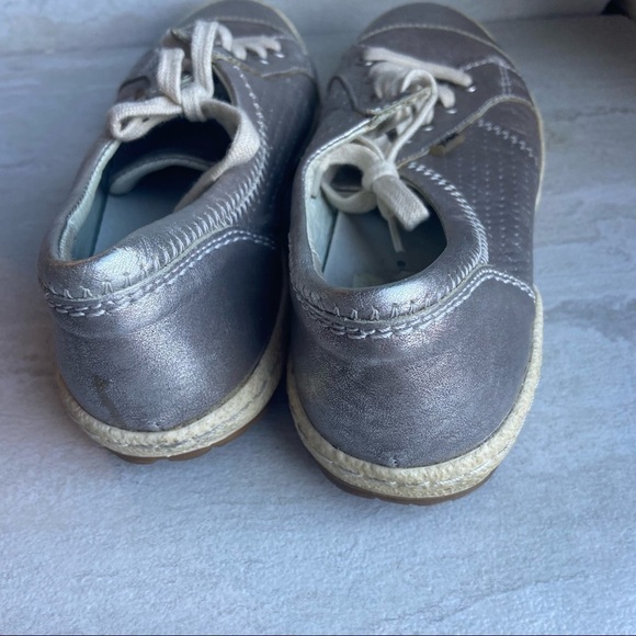 Josef Seibel Metallic Silver Lace Up Sneaker 37 - Picture 5 of 10